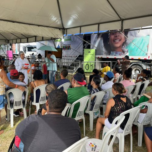 ACAO-EDUACATIVA-DRA.-LIVIA-FEIRA-ITABUNA-4.jpeg